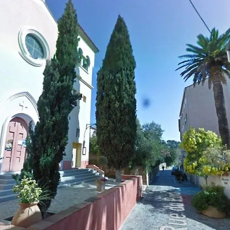 Au Lavandou Avec Terrasse Et Vue - Fr-1-251-237 Le Lavandou