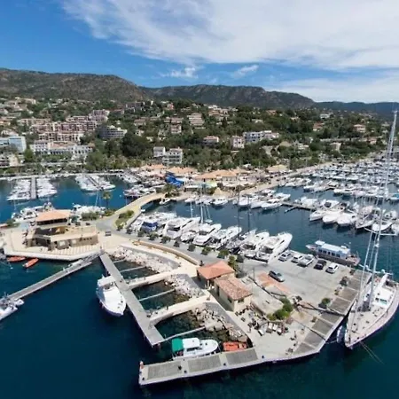 Apartmán Au Lavandou Avec Terrasse Et Vue - Fr-1-251-237 *