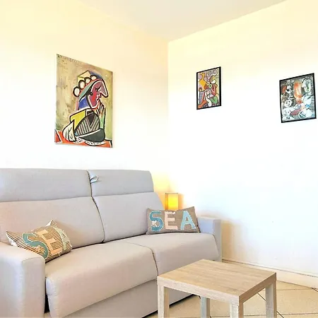 Au Lavandou Avec Terrasse Et Vue - Fr-1-251-237 Lägenhet