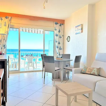 Au Lavandou Avec Terrasse Et Vue - Fr-1-251-237 Lägenhet Le Lavandou